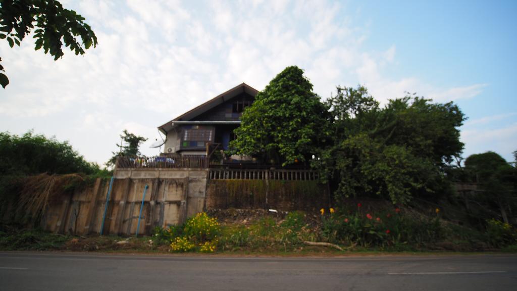 Pround Nan Cottage Ngoại thất bức ảnh